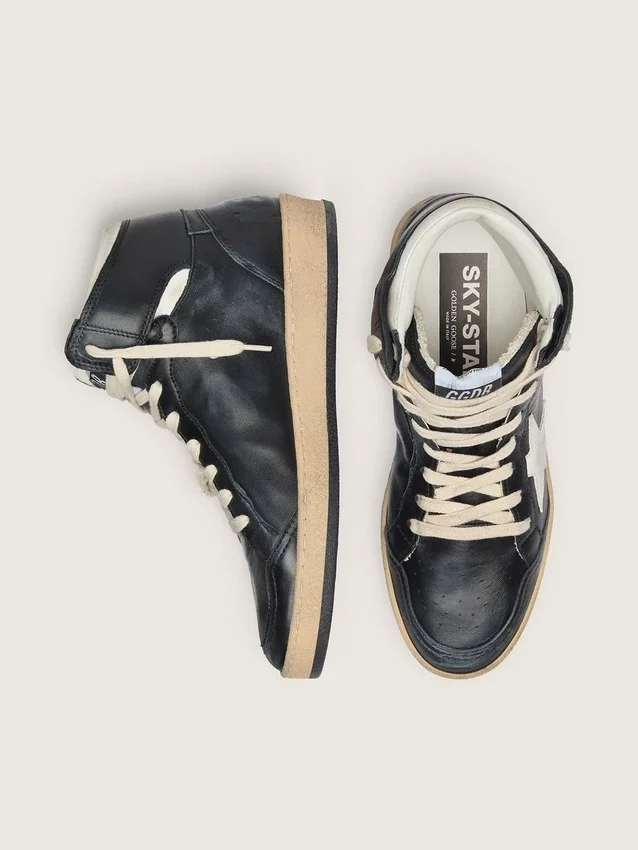 Women's Sky-Star in black nappa with white star