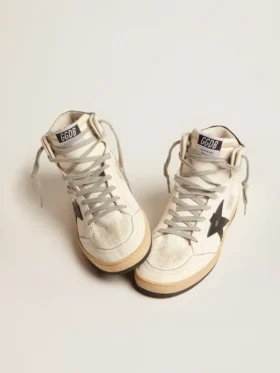 Women’s Sky-Star with signature on the ankle and black inserts