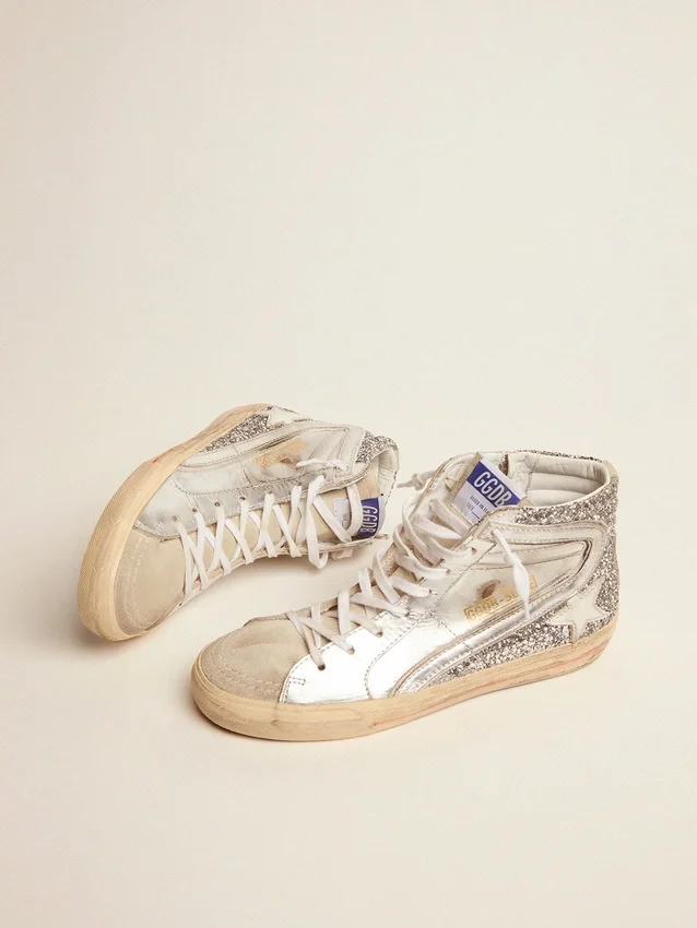 Women's Slide with laminated leather upper and silver glitter