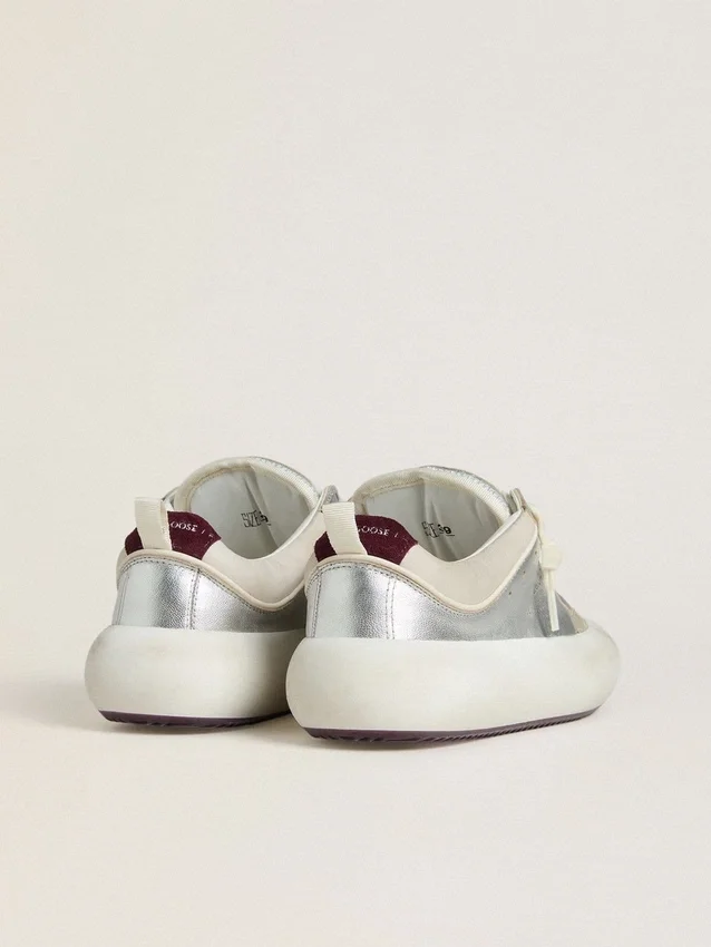 Women’s Space-Star Cube in ice-gray and silver leather with burgundy heel tab