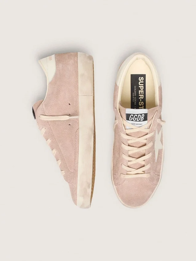 Women’s Super-Star in powder-pink suede with white star