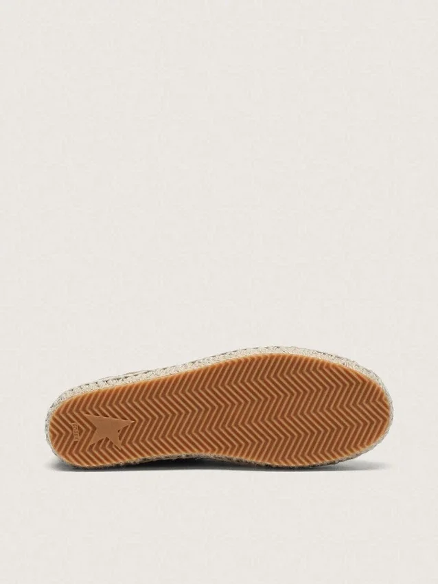 Men’s Super-Star in tobacco suede with beige suede star and rope sole