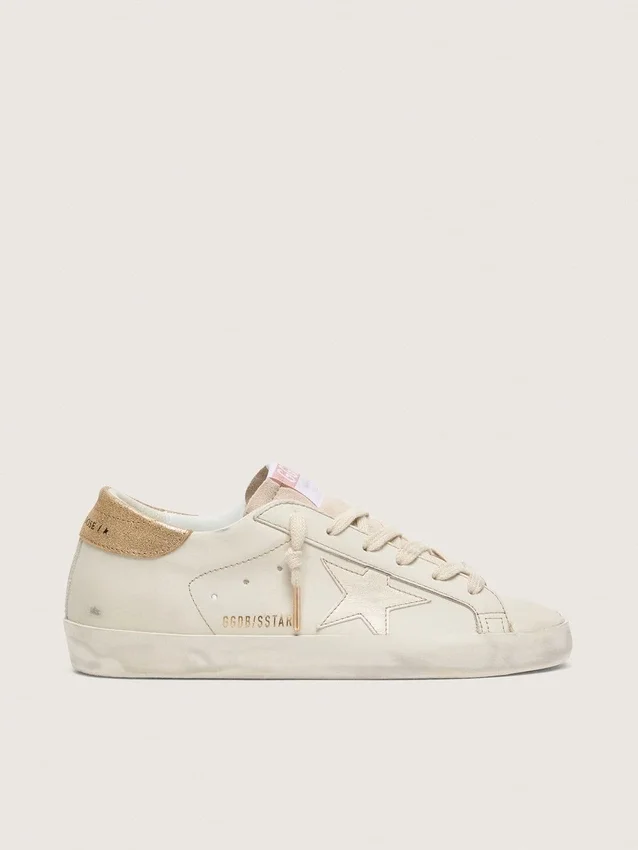 Women’s Super-Star in worn white leather with tone-on-tone star