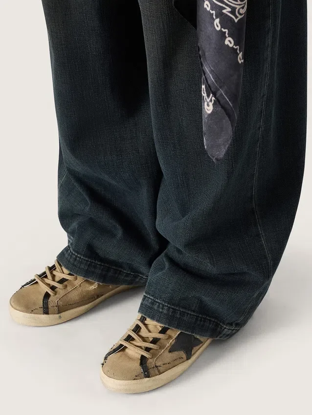 Women's Super-Star LTD in beige canvas with black leather star