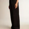 Women’s sweatpants in dark blue wool gabardine