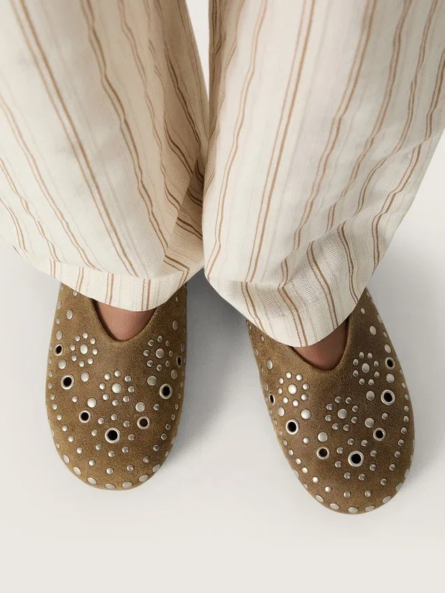 Women’s Tierra in khaki suede with silver studs