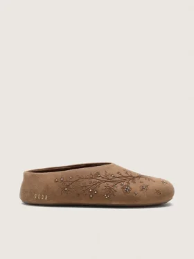 Women’s Tierra in tobacco suede with floral motif and studs