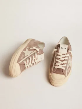 Women’s V-Star in dove-gray suede with light gray leather star