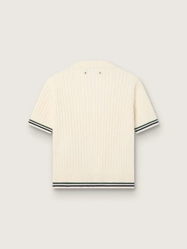 Women’s white knit T-shirt with contrasting edges and removable pin