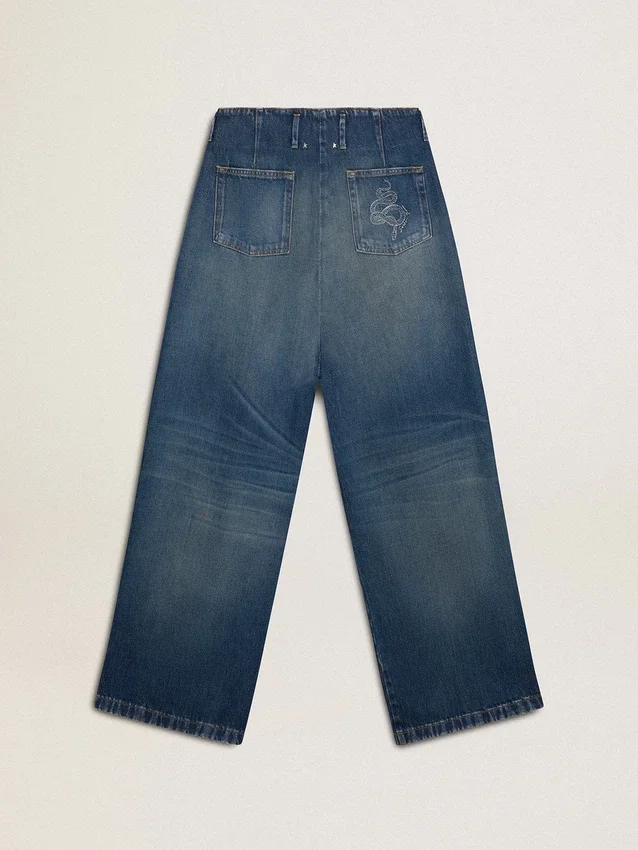 Women’s wide-leg medium wash CNY jeans