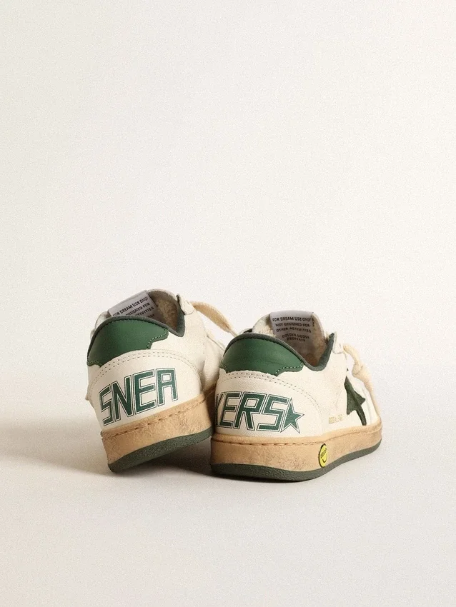 Young Ball Star in white leather with green suede star
