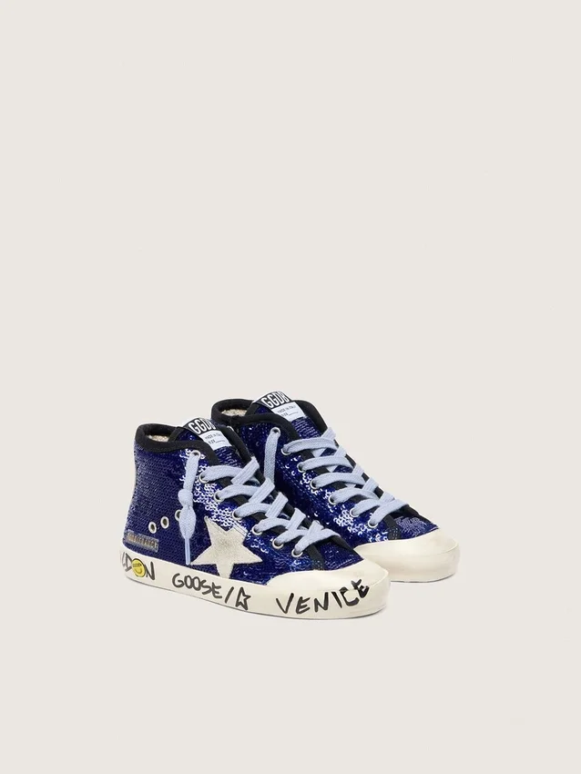 Junior Francy Penstar in blue sequins with white suede star